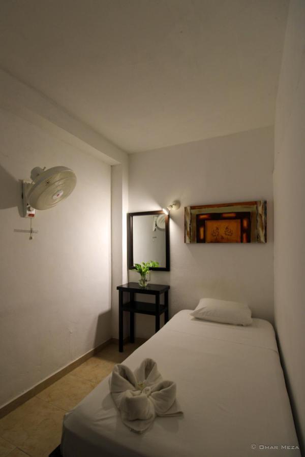 Hostal Gayser Valladolid  Exterior photo