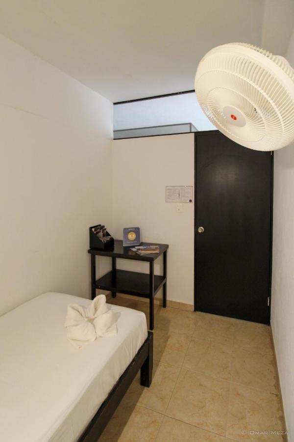 Hostal Gayser Valladolid  Exterior photo