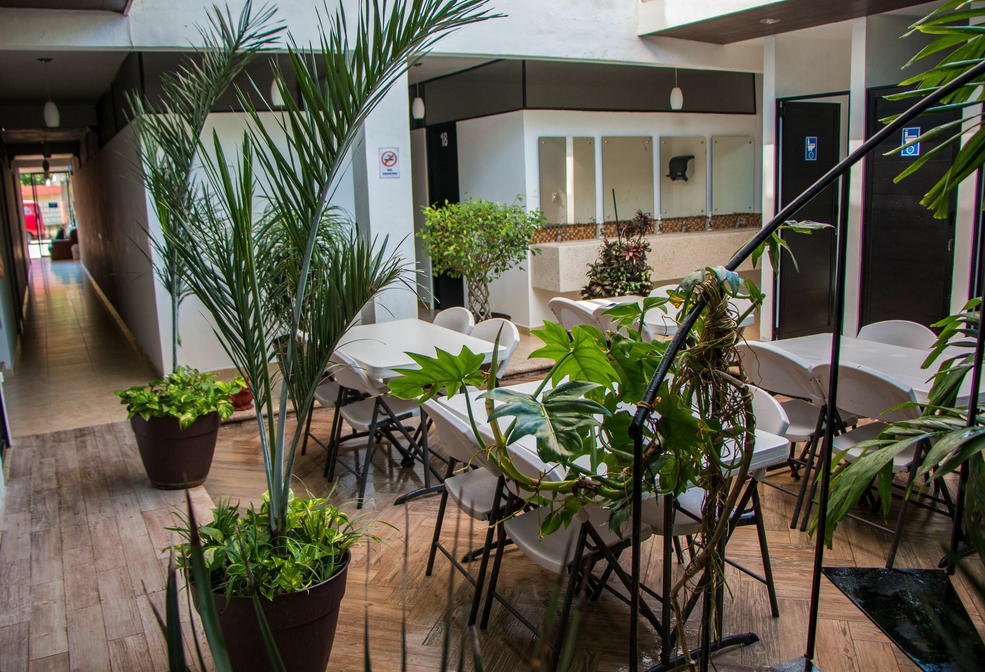 Hostal Gayser Valladolid  Exterior photo